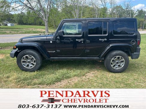 Used 2014 Jeep Wrangler Unlimited Rubicon w/ Connectivity Group image 1