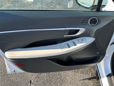 Certified 2024 Hyundai Sonata Limited image 9