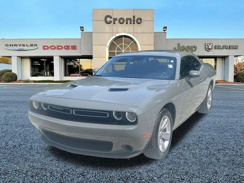 Used 2023 Dodge Challenger SXT RWD image 7