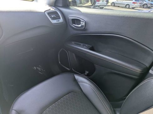 Used 2020 Jeep Compass Latitude w/ Popular Equipment Group FWD image 14