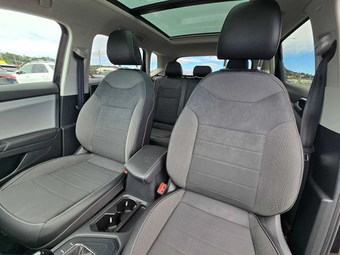 Used 2022 Volkswagen Taos SE FWD image 21