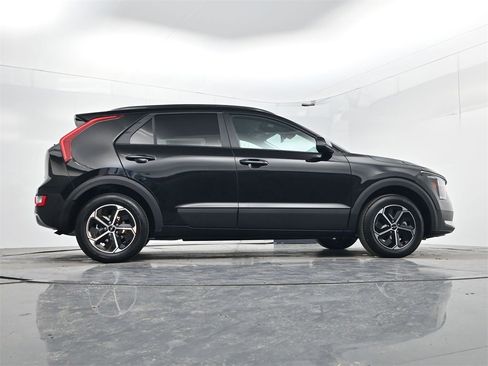 New 2026 Kia Niro LX image 41