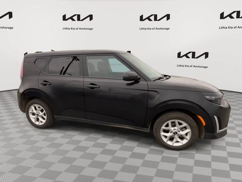 Certified 2024 Kia Soul LX w/ Option Group 015 FWD image 9