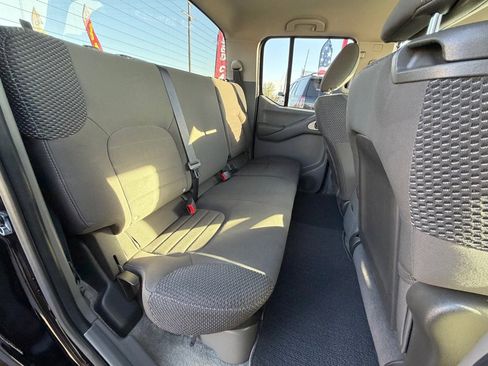 Used 2012 Nissan Frontier SV w/ Sport Appearance Pkg image 7