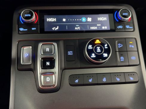 Used 2024 Hyundai Palisade Calligraphy image 19