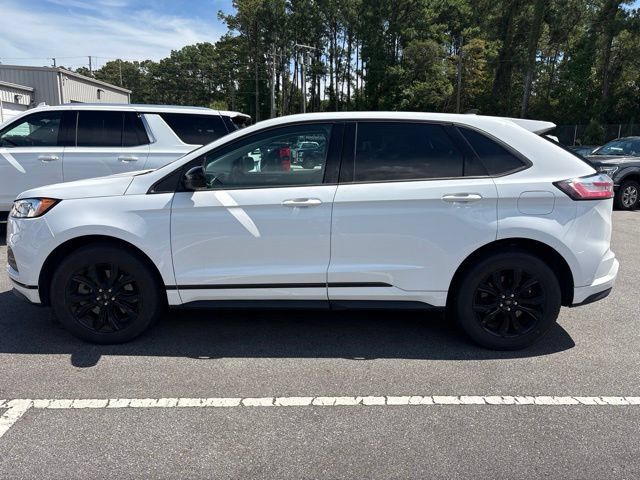 Used 2024 Ford Edge SE w/ Black Appearance Package AWD/4WD image 2