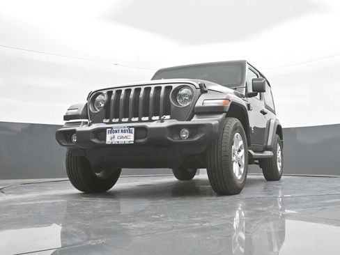 Used 2023 Jeep Wrangler Sport AWD/4WD image 42