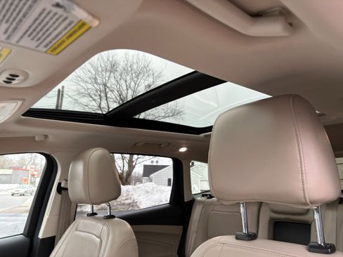 Used 2017 Ford Escape Titanium image 13