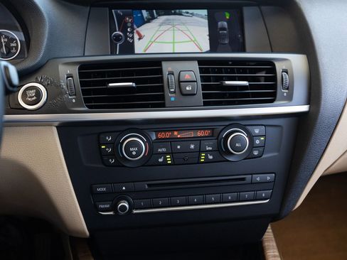 Used 2011 BMW X3 xDrive28i AWD/4WD image 37