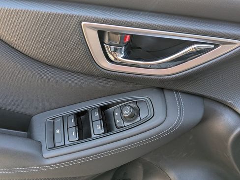 Used 2021 Subaru Forester Premium image 9