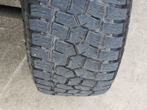 Used 2021 Ford F250 XLT w/ XLT Premium Package image 11