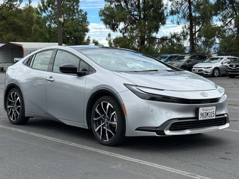 Used 2024 Toyota Prius Prime Premium w/ Advanced Technology Package FWD image 2