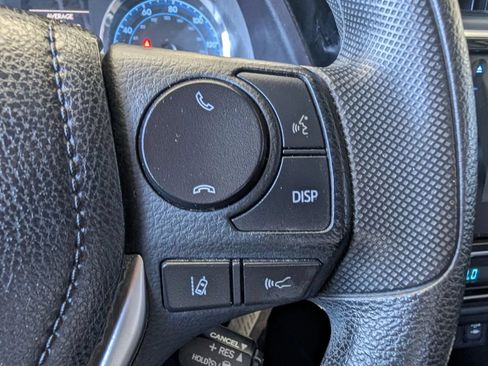 Used 2017 Toyota Corolla LE FWD image 30