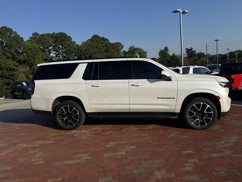 Used 2024 Chevrolet Suburban RST w/ Luxury Package AWD/4WD image 16