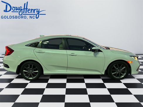 Used 2020 Honda Civic EX-L image 6