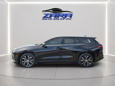 Used 2025 Toyota Crown Signia image 4