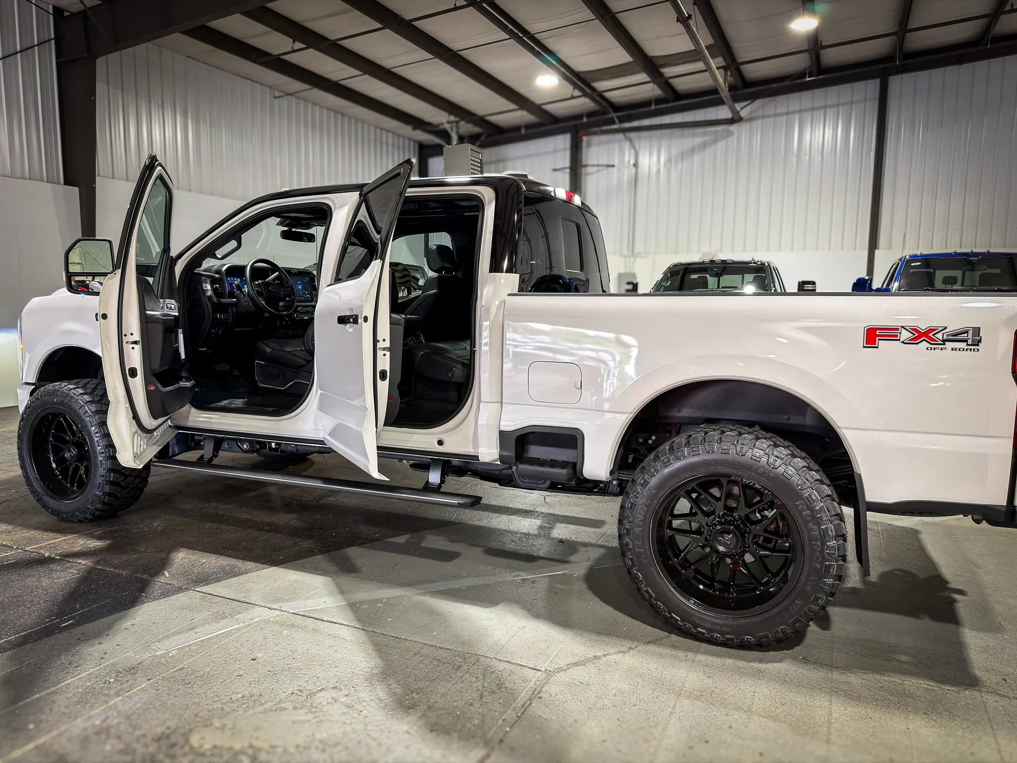 Used 2026 Ford F350 Platinum AWD/4WD image 39