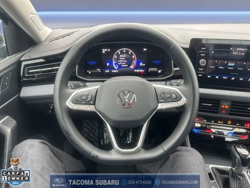 Used 2025 Volkswagen Jetta SE image 10