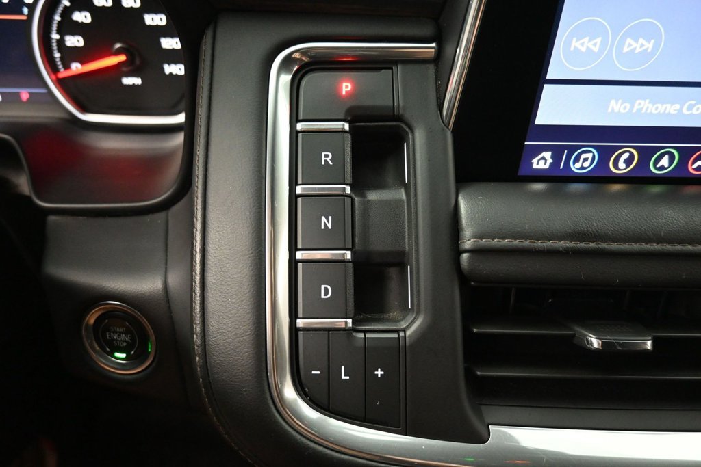 Used 2021 Chevrolet Tahoe High Country w/ Premium Package AWD/4WD image 17