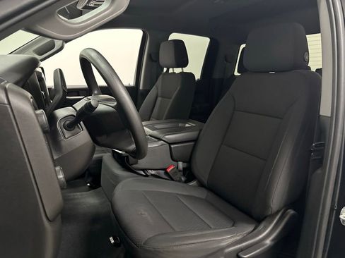 Used 2020 Chevrolet Silverado 1500 Custom w/ Custom Value Package AWD/4WD image 29