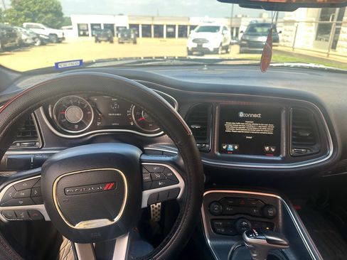 Used 2016 Dodge Challenger SXT Plus RWD image 14