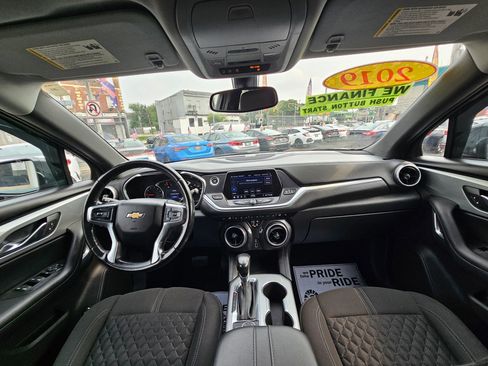 Used 2019 Chevrolet Blazer LT image 13