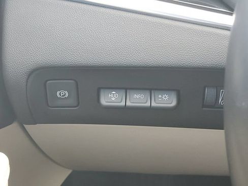 Used 2022 Buick Enclave Avenir w/ Trailering Package, 5000 lbs. AWD/4WD image 21
