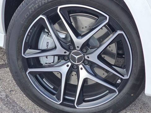 New 2026 Mercedes-Benz GLE 53 AMG 4MATIC Coupe image 10