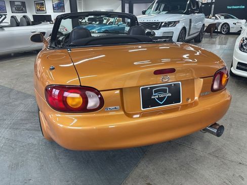 Used 2000 MAZDA MX-5 Miata image 8