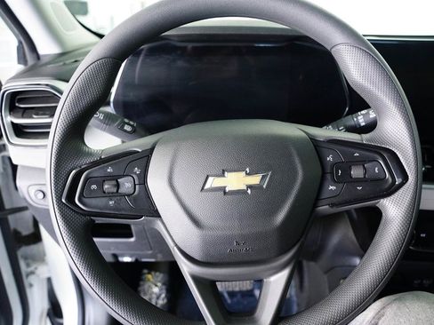 Used 2025 Chevrolet TrailBlazer LT FWD image 14