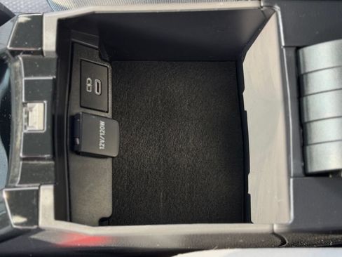Certified 2025 Toyota Corolla SE FWD image 17