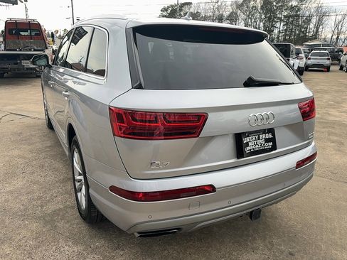 Used 2017 Audi Q7 3.0T Premium Plus image 7