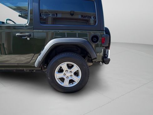 Used 2021 Jeep Wrangler Sport AWD/4WD image 17