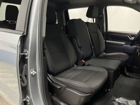 Used 2025 Chevrolet Silverado 1500 LT image 33