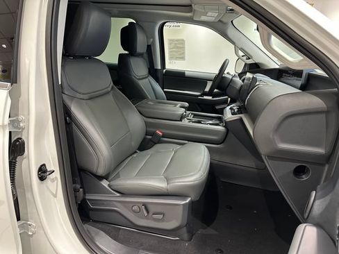 New 2027 Ford Expedition Max Active AWD/4WD image 9