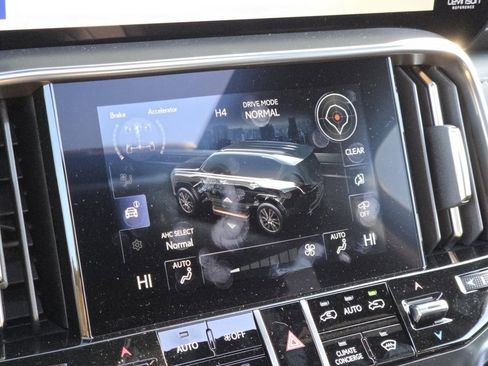 New 2025 Lexus LX 600 4WD w/ Premium Package image 15
