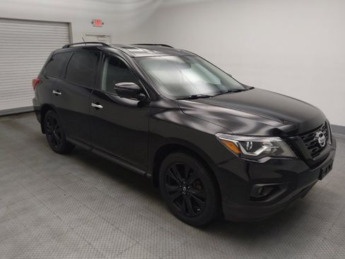 Used 2018 Nissan Pathfinder SL w/ Midnight Edition Package AWD/4WD image 11
