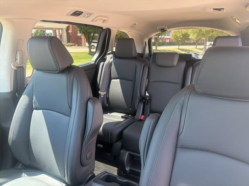 New 2026 Honda Odyssey EX-L image 18