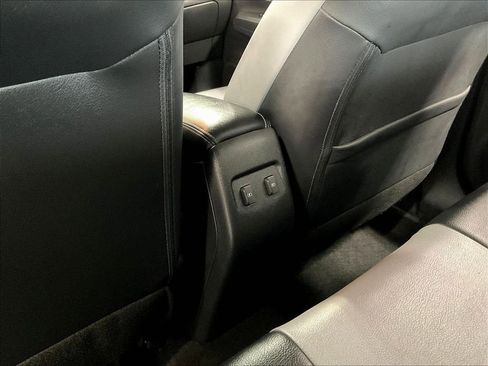 Used 2023 Nissan Kicks SR w/ SR Premium Package FWD image 27