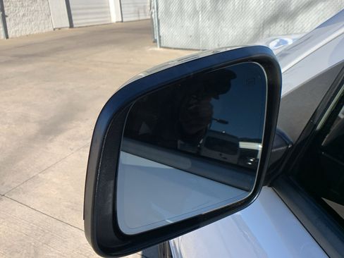 Used 2018 Dodge Durango R/T w/ Technology Group image 9