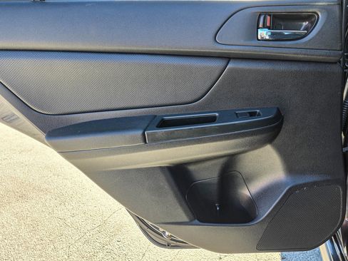 Used 2014 Subaru Crosstrek 2.0i Limited image 24