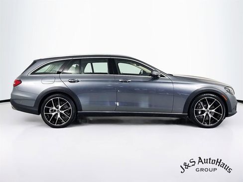 Used 2022 Mercedes-Benz E 450 4MATIC All-Terrain Wagon image 8