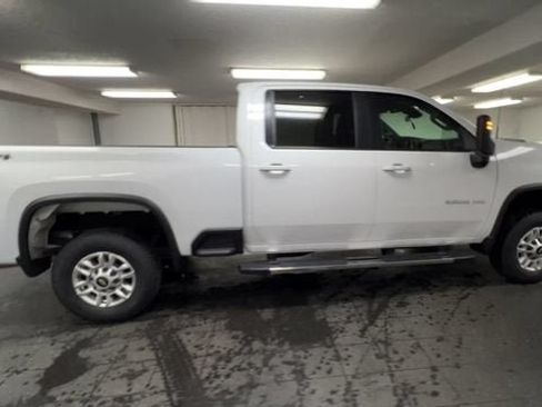 Certified 2025 Chevrolet Silverado 2500 LT w/ Convenience Package AWD/4WD image 9
