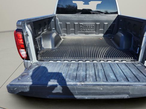 Used 2024 GMC Sierra 1500 Elevation image 30