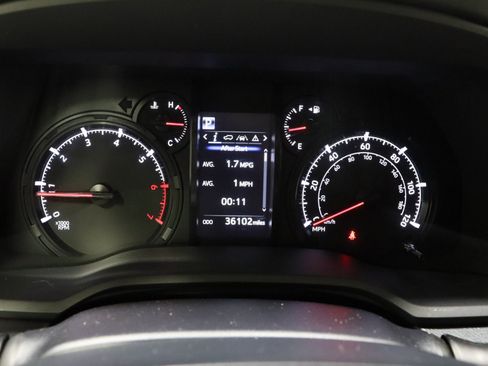 Used 2024 Toyota 4Runner SR5 image 39