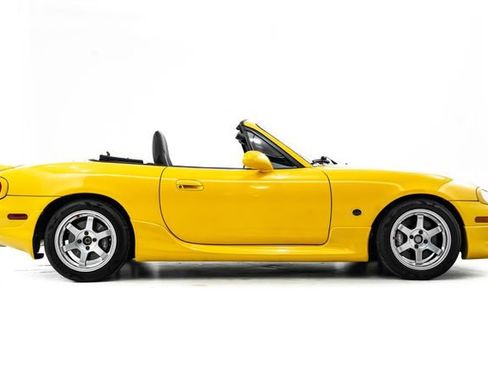Used 2002 MAZDA MX-5 Miata SE image 5