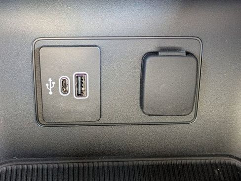 New 2026 Ford Explorer Active w/ Active Comfort Package image 21