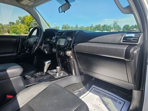 Used 2019 Toyota 4Runner TRD Off-Road AWD/4WD image 45