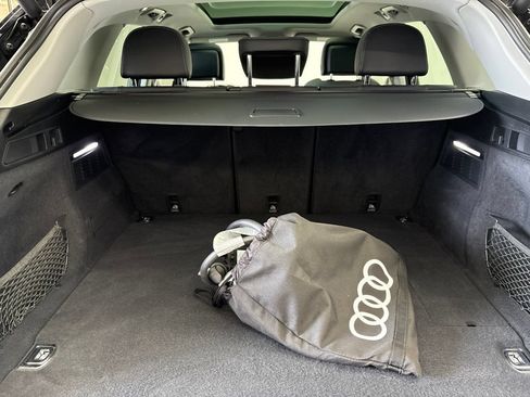 Used 2024 Audi Q5 e Premium w/ Convenience Package AWD/4WD image 24