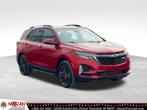 Certified 2022 Chevrolet Equinox RS w/ RS Leather Package image 8